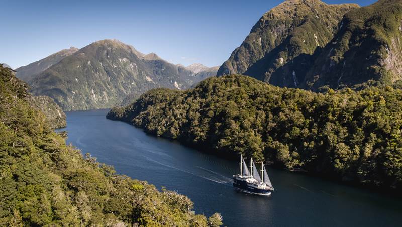 One of our New Zealand bucket list places to visit was Doubtful  Sound/Patea. We spent 2 nights aboard the @realnz Fiordland Navigator  and