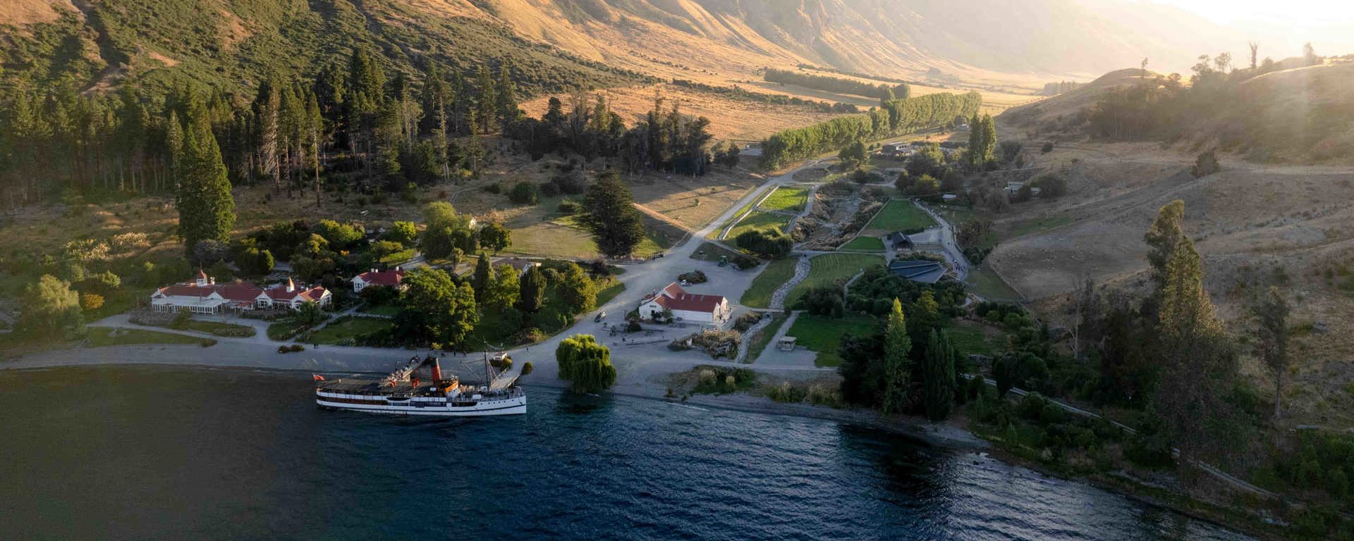 TSS Earnslaw docked at Walter Peak